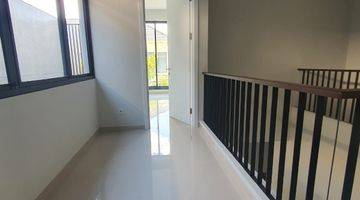 Gambar 3 Brand new house in sector 9, unfurnished, 4Bedrooms.