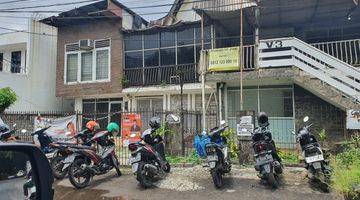 Gambar 1 Dijual Rumah Tua sekitar Pasar Santa