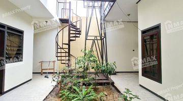 Gambar 3 Rumah Furnished 3 Kamar di Bukit Tanggul Tidar, Row Jalan Lebar