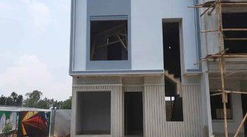 Gambar 5 Rumah 2 Lantai Bagus Unfurnished SHM di Kemang, Bogor