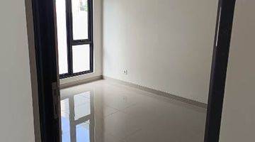 Gambar 3 Rumah 2 Lantai Bagus Unfurnished SHM di Cireundeu, Tangerang