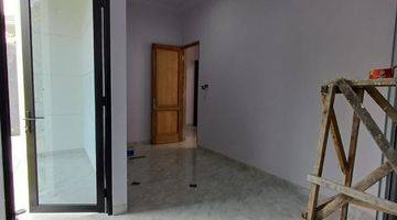 Gambar 4 Rumah 2 Lantai Bagus Unfurnished SHM di Jagakarsa, Jakarta Selatan