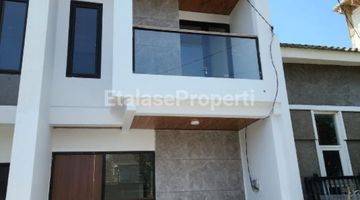 foto lainnya rumah 2 lantai royal paka