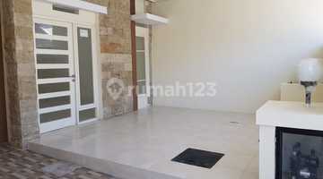 foto lainnya rumah di puri surya jaya,