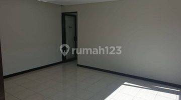 Gambar 2 Dijual Rumah Strategis Cocok Untuk Rumah Kantor Toko Di Sarijadi Bandung