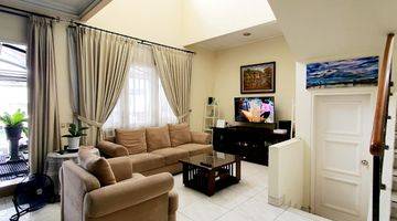 Gambar 3 Rumah Dijual Full Furnished. Terawat Area Komplek Tenang Dan Nyaman di Taman Giri Loka Bsd.