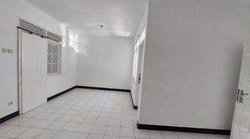 Gambar 4 Disewakan Rumah/kantor lokasi strategis di Arcamanik 