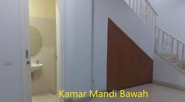 Gambar 3 Rumah 2 Lantai Bagus unfurnished di Cluster Grisea