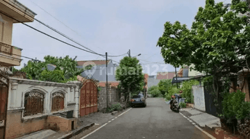 Gambar 4 Rumah Megah Di Billymoon Pondok Kelapa Duren Sawit