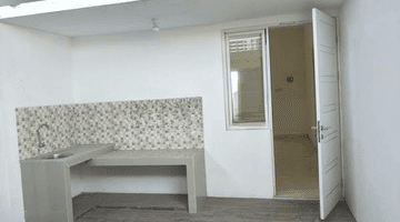 Gambar 5 Rumah Bagus Unfurnished SHM di Purimas, Surabaya