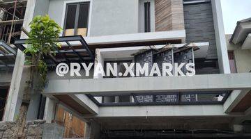 tampak depan rumah citraland taman puspa raya