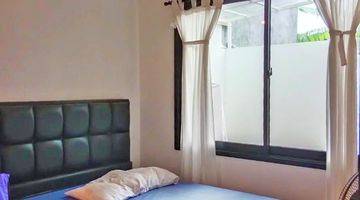 Gambar 5 Rumah 2 Lantai Semi Furnished di Cibubur, Jakarta Timur