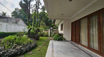 Gambar 1 Dijual Rumah Di Ampera 2 Lantai Ada Private Swimming Pool