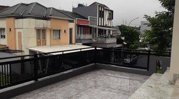 Gambar 4 Dijual Brand New House Luas 283m2, Strategis di Bsd The Icon, Ag