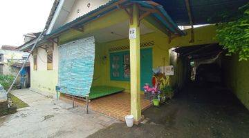 garasi/carport tanah dan bangunan di banyuanyar