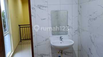 kamar tidur rumah minimalis siap huni di