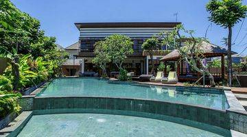 Gambar 1 Villa Baru, 3 Kamar Tidur, Kolam Renang, di Jimbaran, Kuta, Bali