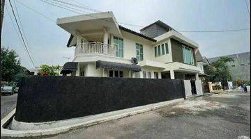 Gambar 1 Dijual Rumah Cantik Mewah Batu Indah Batununggal 300/170 Shm 2,9 M