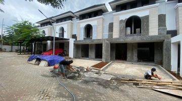 Gambar 2 Rumah 2 Lantai Shm Baru Timur  Kedungmundu Tembalang Semarang