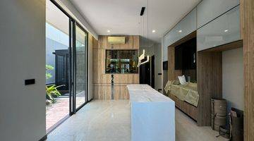 Gambar 5 Rumah 2 Lantai Furnish By Metric, di Navapark Lancewood, Tangerang