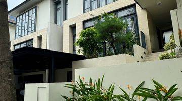 Gambar 1 Rumah 2 Lantai Semi Furnished di Navapark Lancewood, Tangerang