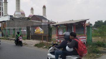 Gambar 4 Tanah Darat Pinggir Jalan Raya Dekat Stasiun Cikarang 