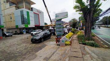 Gambar 2 Ruko ex bank di Jl.DR.Soepomo tebet ,4,5 lantai ,bersih  dan  terawat