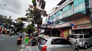 Gambar 1 Ruko Ex bank  di  jl. Tebet Raya bagus untuk  kantor atau  usaha