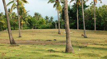 Gambar 1 Tanah Depan Pantai Sumberkima Buleleng Bali wytsgr236 