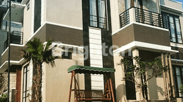 Gambar 2 VILLA KUSUMA PINUS BATU FULL FURNISHED, ADA KOLAM RENANG, CANTIK TERAWAT DEKAT TEMPAT WISATA