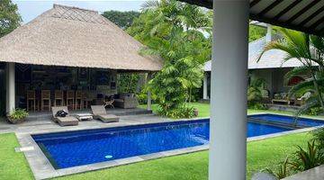 Gambar 1 Villa Cantik Luxury Tropis Modern Pengembak Sanur Bali