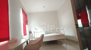 Gambar 4 Rumah 2 Lantai Trimezia Full Furnished Murah