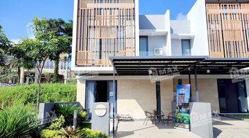 Gambar 1 Rumah 2 Lantai Modern Minimalis Villa Puncak Tidar Malang