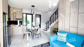 Gambar 3 Rumah 2 Lantai Modern Minimalis Villa Puncak Tidar Malang