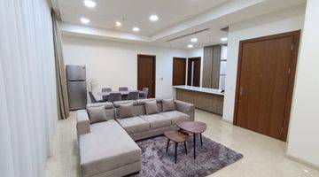 Gambar 1 The Pakubuwono Spring 2 BR Furnished Bagus Pool View