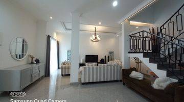 foto lainnya rumah 3 lantai bagus di