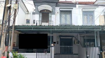 tampak depan rumah di mutiara taman palem