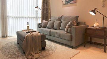 ruang keluarga  apartemen bellagio residences 3 kamar