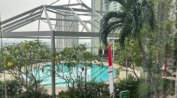 Gambar 5 Apartemen Taman Anggrek 2 BR Kondominium Sudah Renovasi Low Floor View Lepas Pool