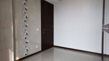 Gambar 4  Dijual / Disewa cepat Apartemen St Moritz Tower New Royal