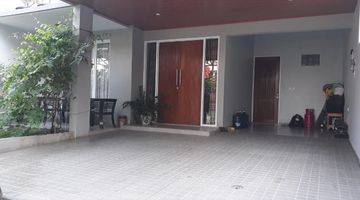 Gambar 1 Rumah Bagus Semi Furnish Di Delatinos Deket Tol 2 Lantai