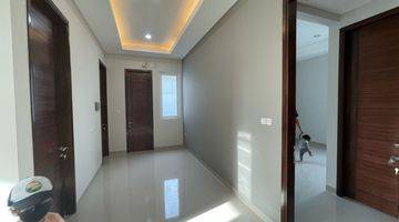 Gambar 2 Rumah Minimalis Modern Siap Huni di The Icon Modern BSD (DW)