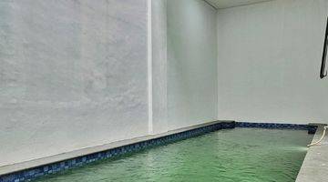 Gambar 5  pool Rumah 3 Lantai Modern Minimalis Selangkah Tb Simatupang