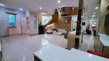 Gambar 4 Rumah Mewah Full Furnished Dekat Mall Kelapa Gading Jakarta Utara