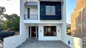 tampak depan rumah baru modern scandinavian dalam