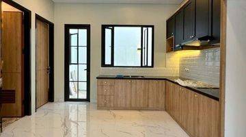 ruang keluarga rumah baru modern scandinavian dalam
