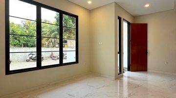 ruang tamu rumah baru modern scandinavian dalam