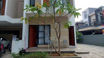 tampak depan rumah baru modern siap huni