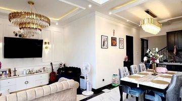 ruang keluarga rumah modern full furnished di