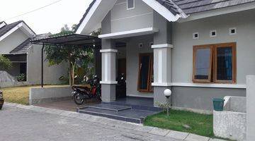 Gambar 1 Rumah Plus Furnish di Perumahan Hommy Belakang De Tjolomadoe